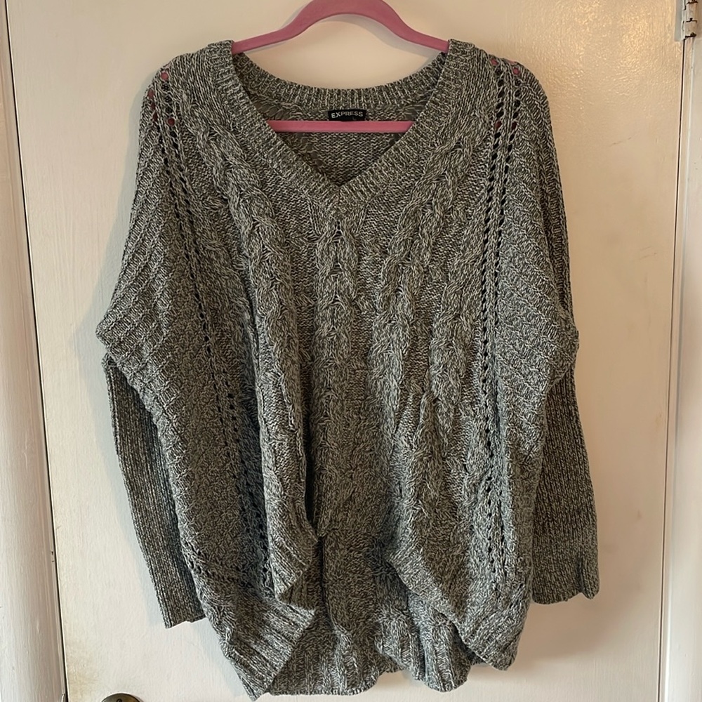 Medium Express Oversized V-neck Cable Knit Sweater